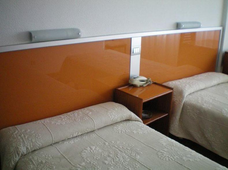 Hostal Liste Station A Coruña Δωμάτιο φωτογραφία