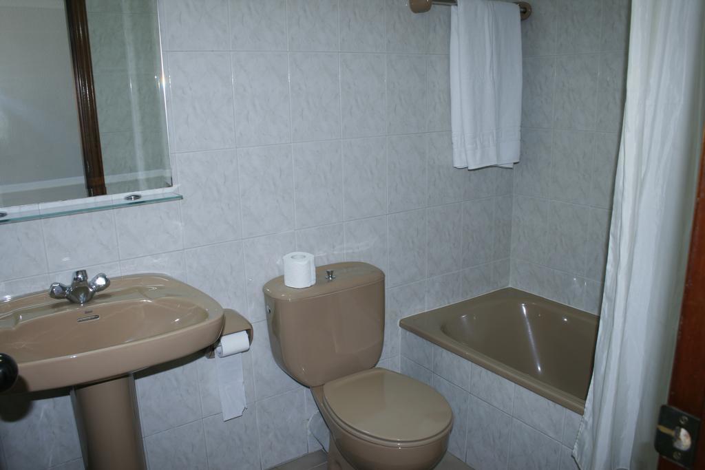 Hostal Liste Station A Coruña Δωμάτιο φωτογραφία