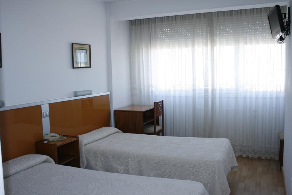 Hostal Liste Station A Coruña Δωμάτιο φωτογραφία
